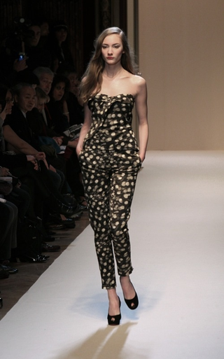 Illustration for article titled Ungaro Manages To Produce Ugly Clothes Without Any Help From Lindsay